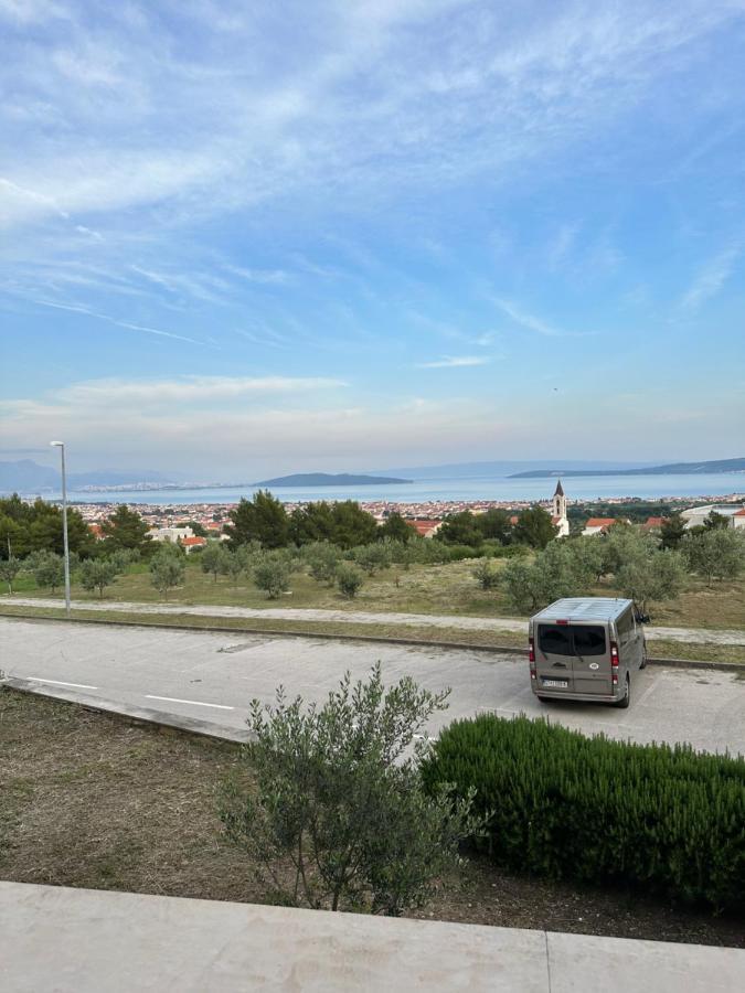 Apartamento Apartman Aurora Kaštel Novi Exterior foto
