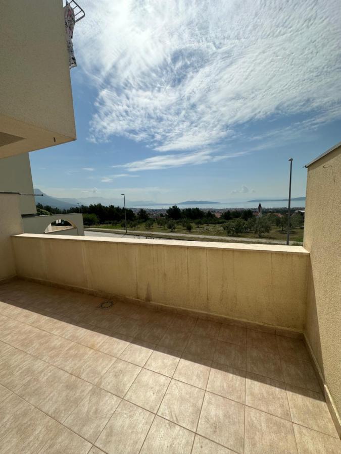 Apartamento Apartman Aurora Kaštel Novi Exterior foto