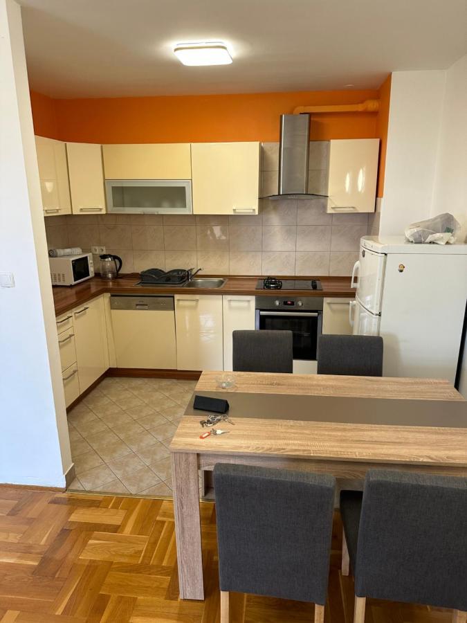 Apartamento Apartman Aurora Kaštel Novi Exterior foto